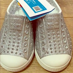 Native shoes, NWT Toddler size 6